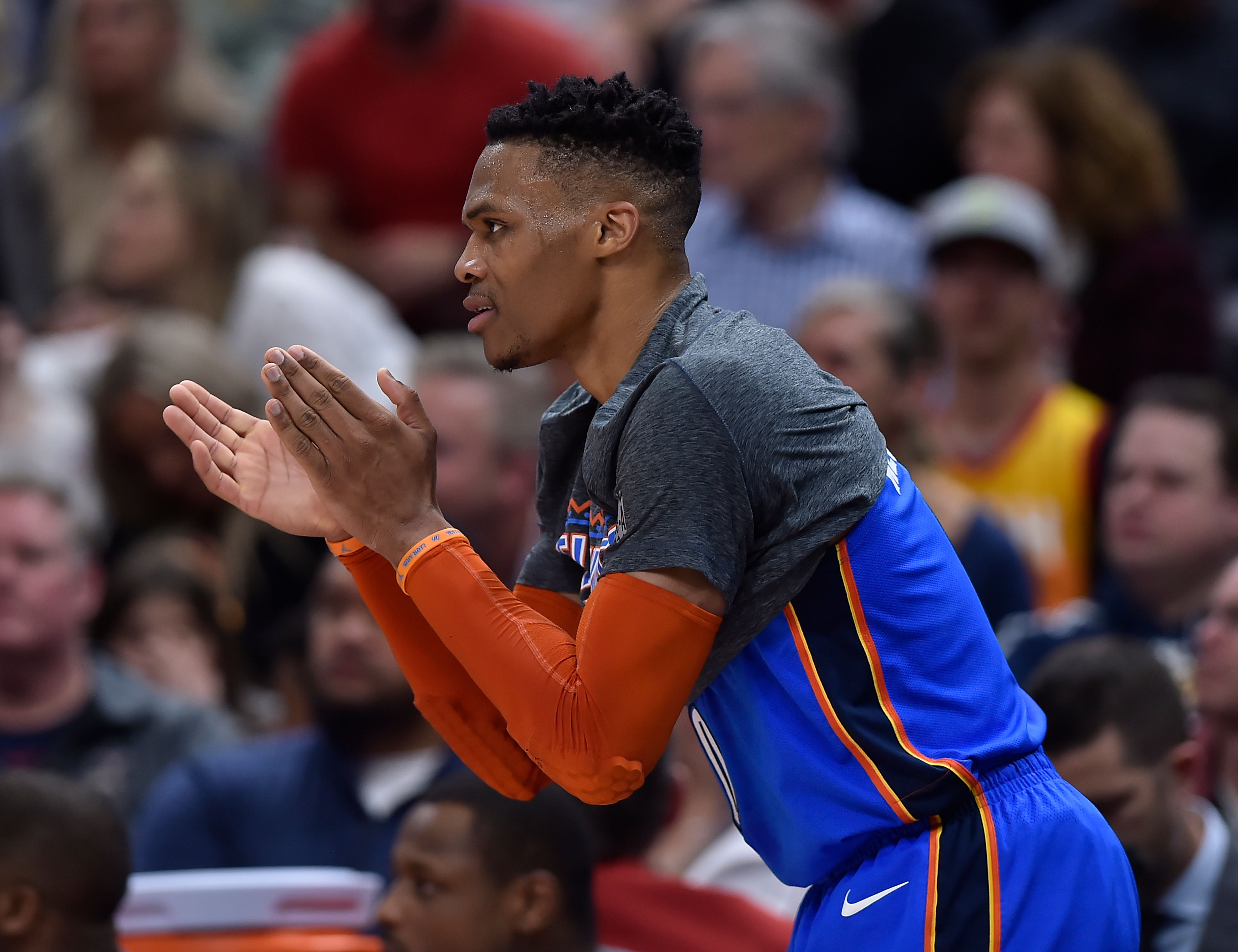 更为辽篮的 更为辽篮的